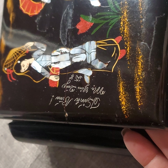 Vintage Jewelry Box - Picture 3 of 7